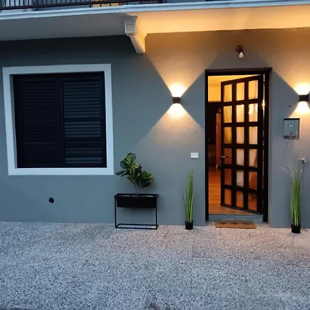 Faty Fleur J&f Apartman *